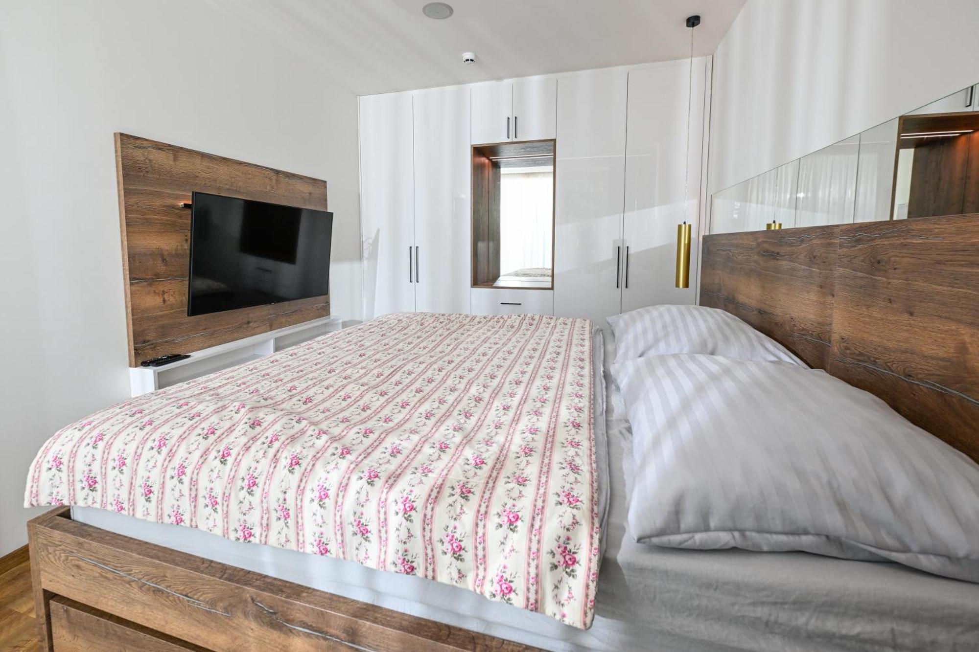 Hotel Ovruc - Rodinny Apartman 111 Štrbské Pleso Dış mekan fotoğraf